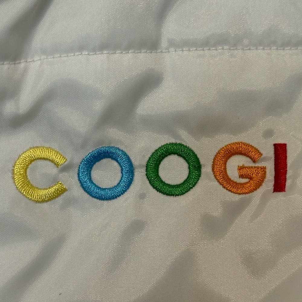 Coogi white‎ polyester puffer ski vest size Medium colorful logo design - Picture 2 of 7